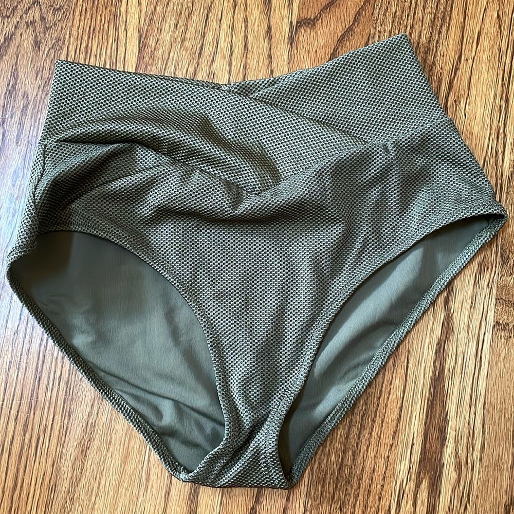 Aerie Green metallic Shine textured crossover Bikini Bottom~ small ~ EUC